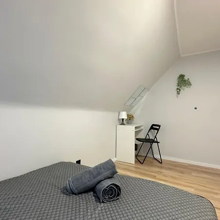 Homestay Future - 10 Minutes To Old Town Gdansk